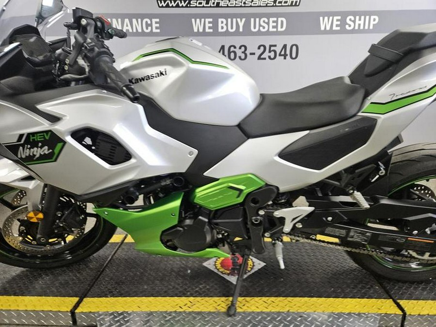 2024 Kawasaki Ninja® 7 Hybrid ABS