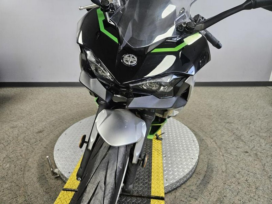 2024 Kawasaki Ninja® 7 Hybrid ABS