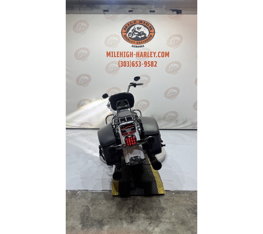 2013 Road King Classic FLHR