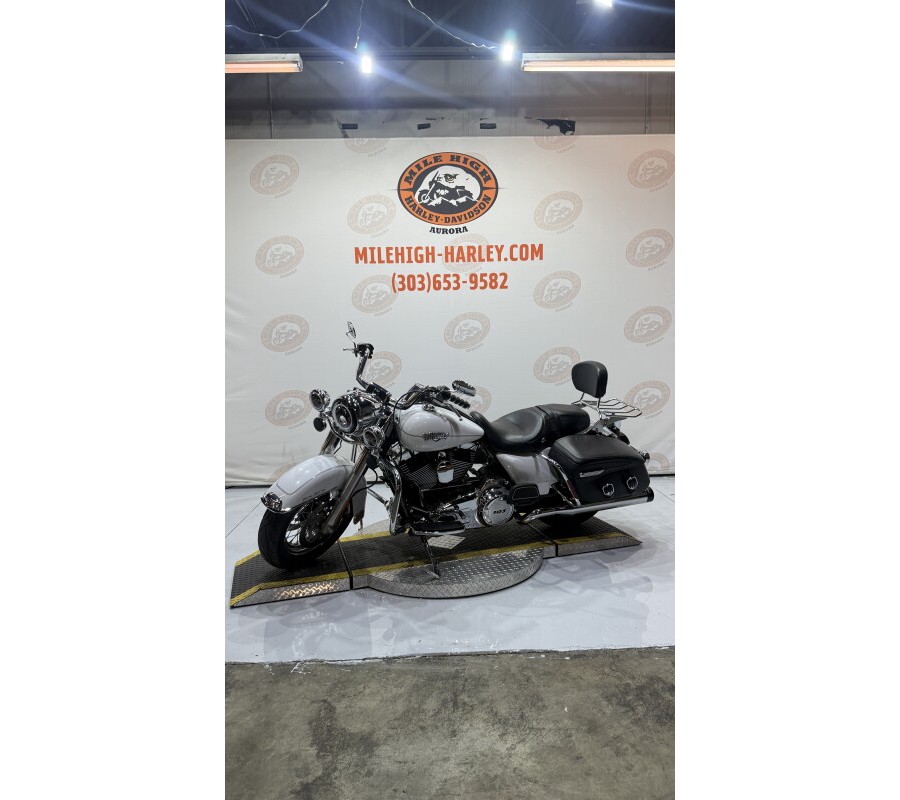 2013 Road King Classic FLHR