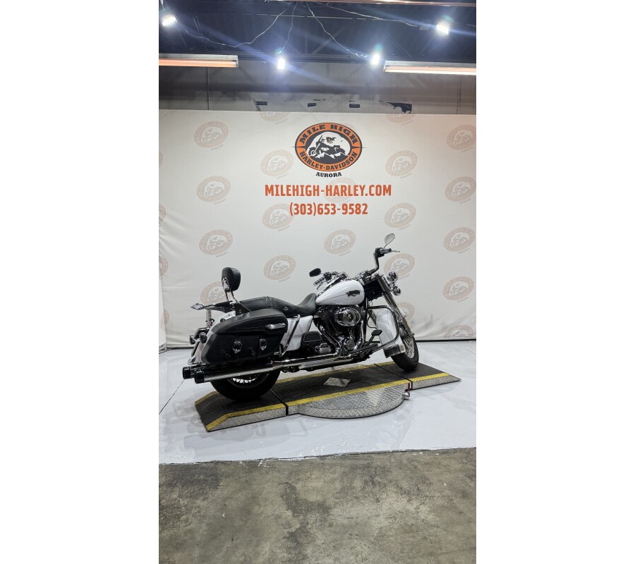 2013 Road King Classic FLHR