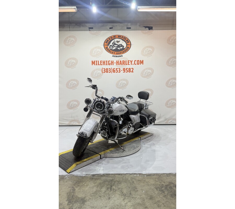 2013 Road King Classic FLHR