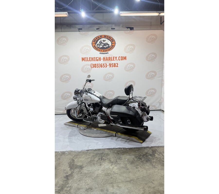 2013 Road King Classic FLHR