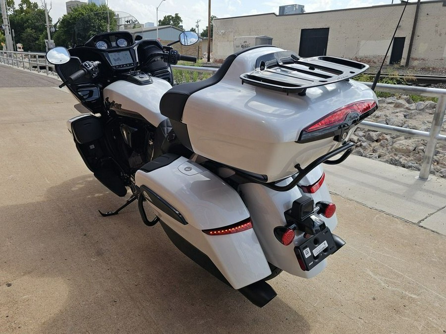 2026 Indian Motorcycle® Pursuit 112 Dark Horse® with PowerBand Audio Package