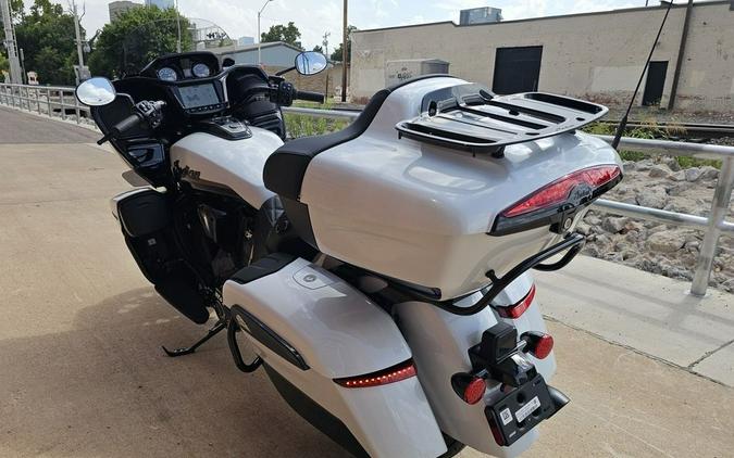 2026 Indian Motorcycle® Pursuit 112 Dark Horse® with PowerBand Audio Package