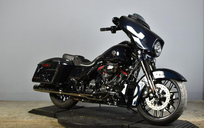 2022 Harley-Davidson CVO Street Glide