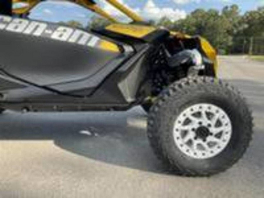 2024 Can-Am Maverick R X RS Carbon Black & Neo Yellow