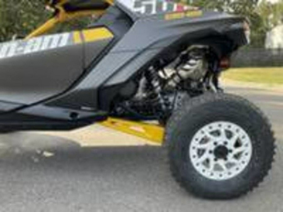 2024 Can-Am Maverick R X RS Carbon Black & Neo Yellow