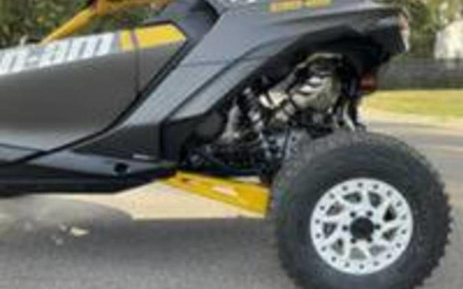 2024 Can-Am Maverick R X RS Carbon Black & Neo Yellow