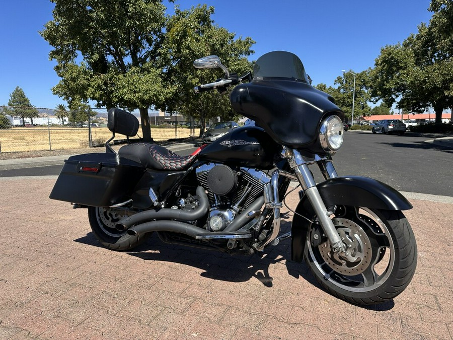 FLHX 2011 Street Glide®