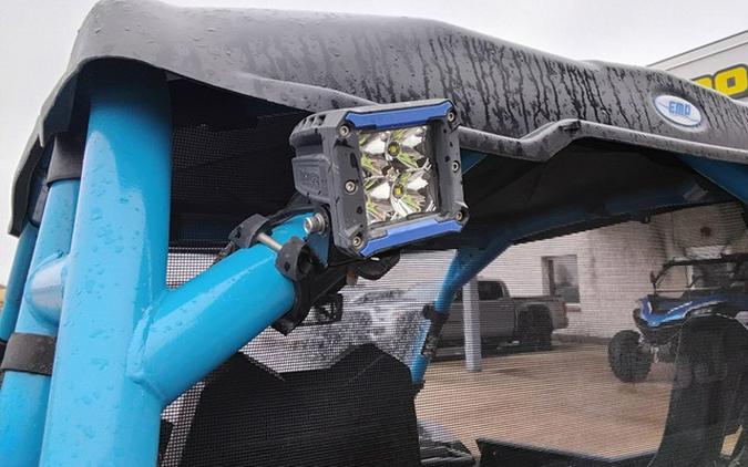 2019 Can-Am Commander XT 800R Carbon Black & Octane Blue