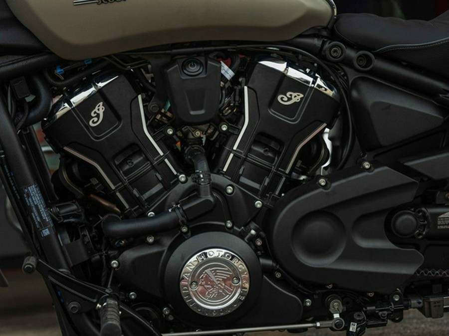 2025 Indian Scout Classic Limited +Tech Silver Quartz Smoke