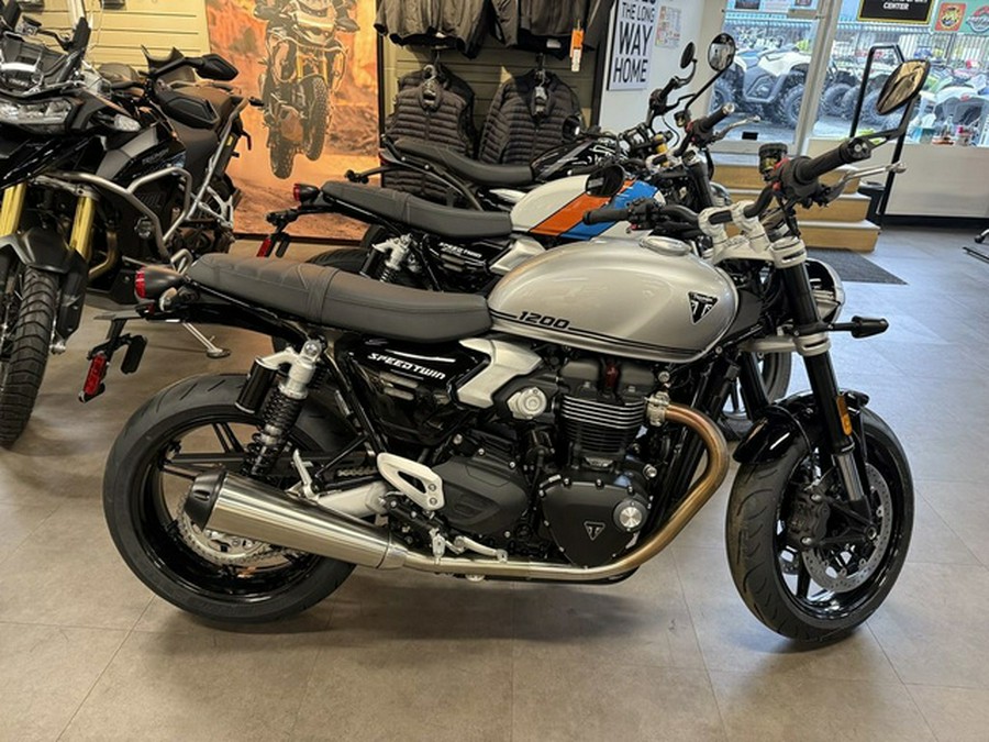 2025 Triumph Speed Twin 1200 Aluminum Silver