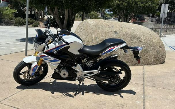 2018 BMW G 310 R Pearl White Metallic 310 R