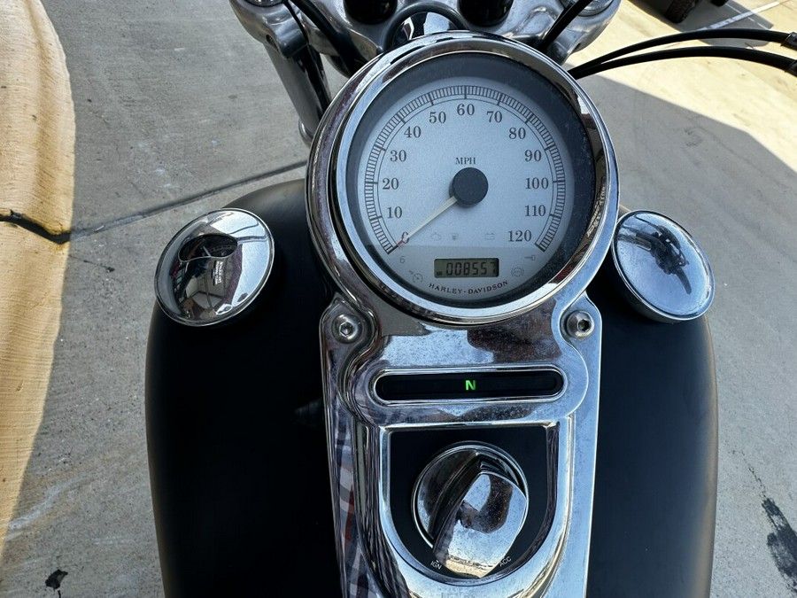 2009 Harley-Davidson® Fat Bob® Black Denim