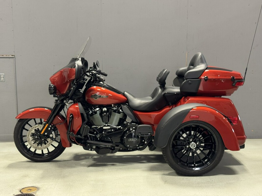 FLHTCUTG 2025 Tri Glide® Ultra