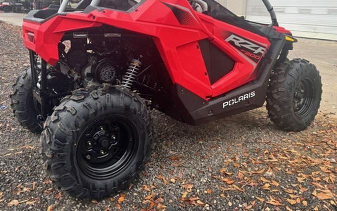 2026 Polaris RZR 200 EFI EFI - INDY RED