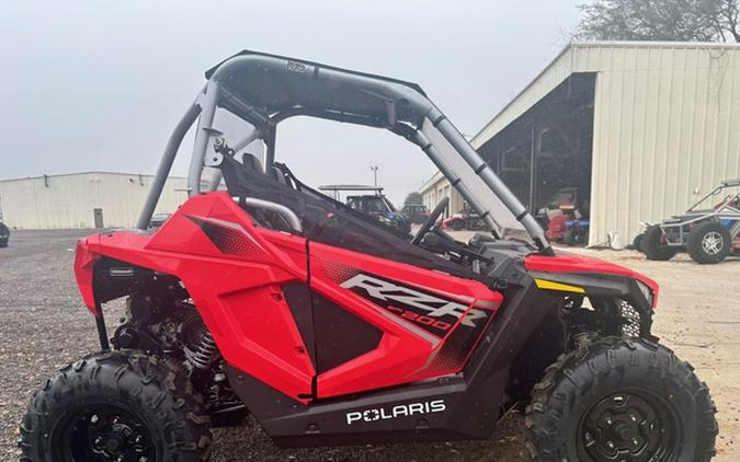 2026 Polaris RZR 200 EFI EFI - INDY RED