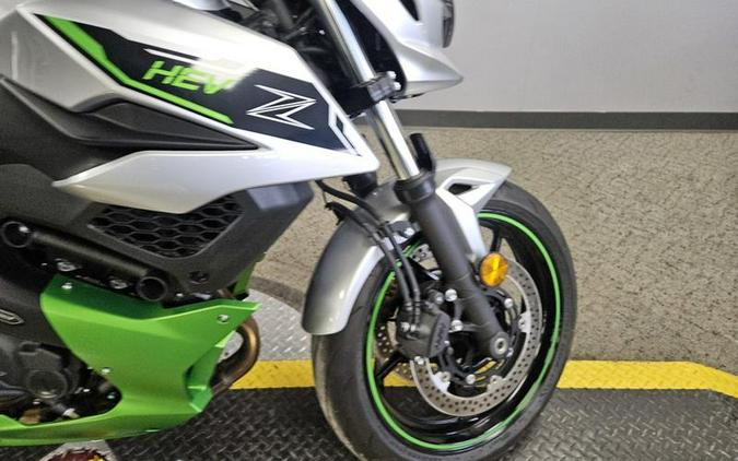 2024 Kawasaki Z7 Hybrid ABS