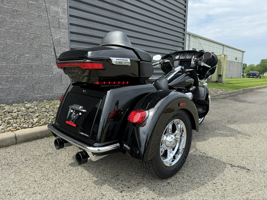 2020 Harley-Davidson® Tri Glide® Ultra FLHTCUTG
