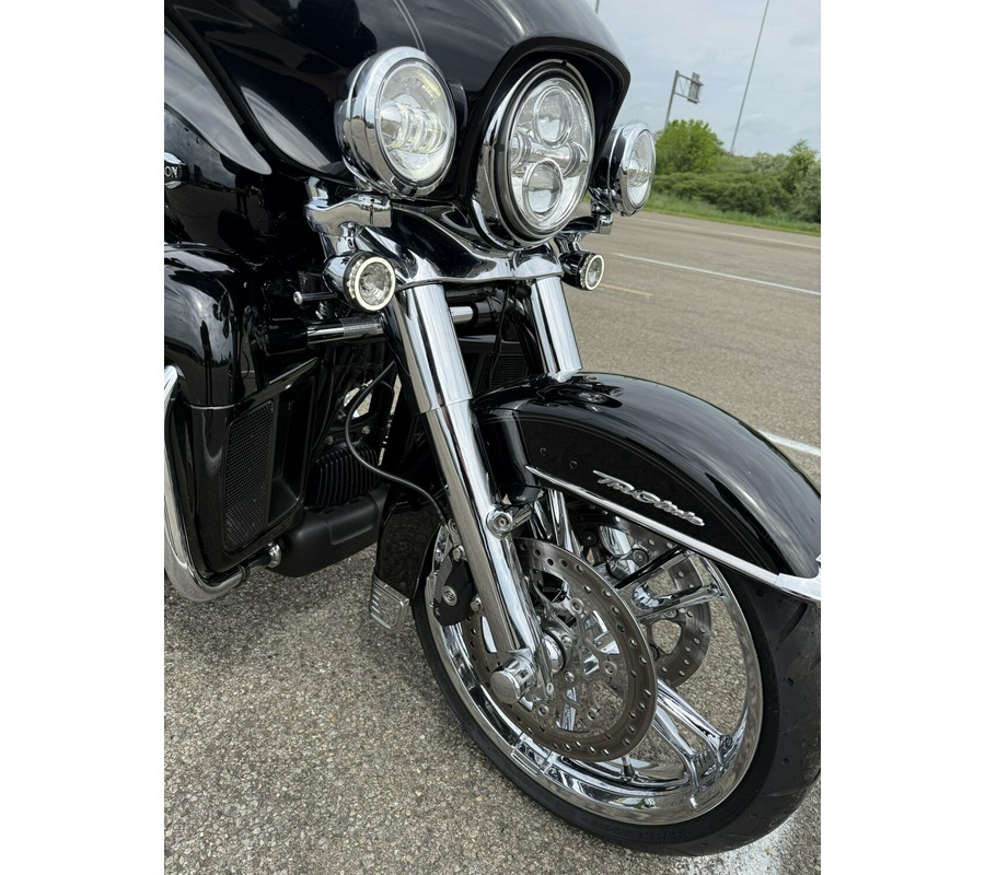 2020 Harley-Davidson® Tri Glide® Ultra FLHTCUTG