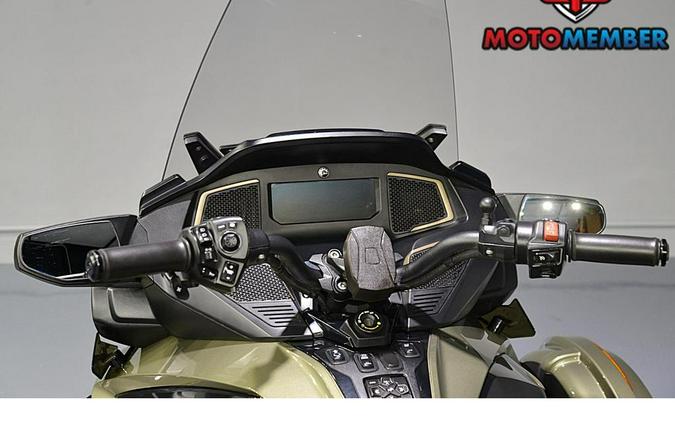 2021 Can-Am Spyder RT Sea-to-Sky