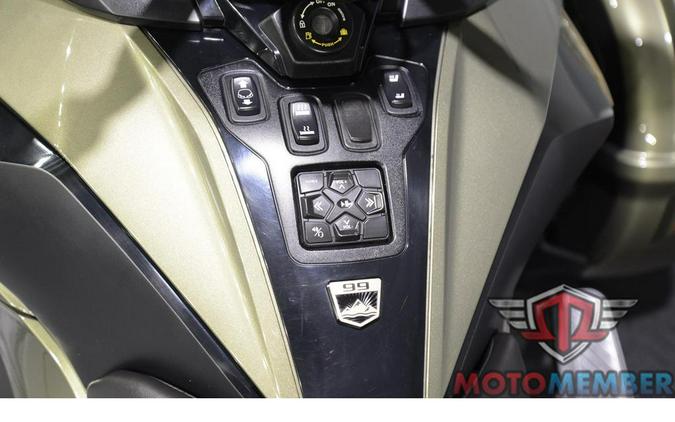 2021 Can-Am Spyder RT Sea-to-Sky