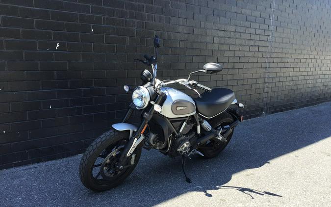 2017 Ducati Scrambler Icon