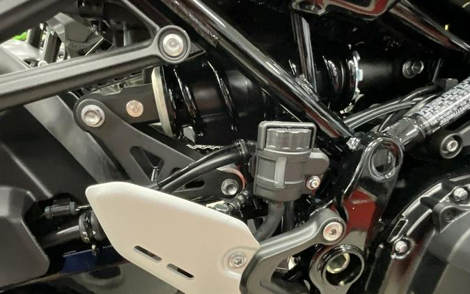 2026 Kawasaki Z900RS ABS