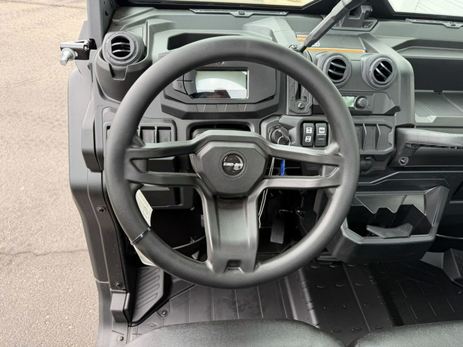 2026 Can-Am Defender DPS CAB HD10