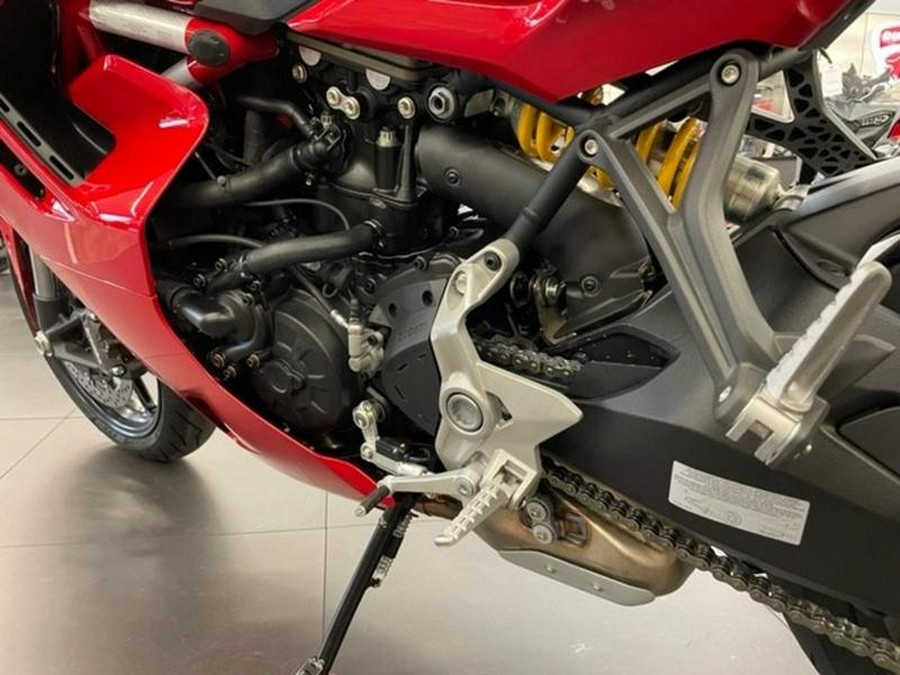 2023 Ducati SuperSport 950 Ducati Red