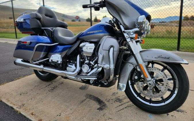 2017 Harley-Davidson Ultra Limited Bright Billiard Blue/Billiard Gray