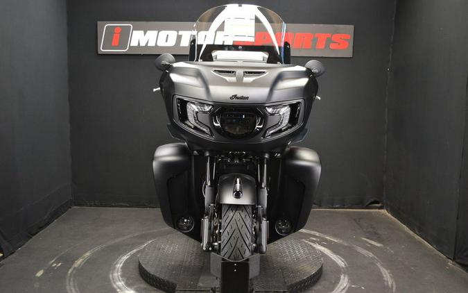 2024 Indian Motorcycle® Pursuit® Dark Horse® Black Smoke