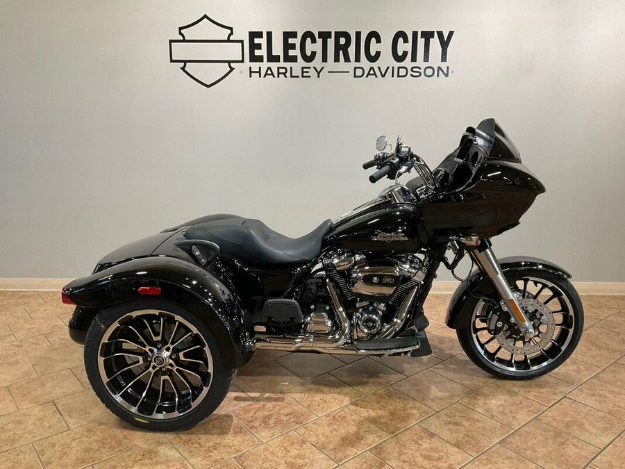 2024 Harley-Davidson®FLTRT Road Glide® 3 Vivid Black