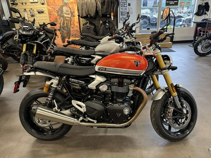 2025 Triumph Speed Twin 1200 RS Baja OrangeSapphire Black
