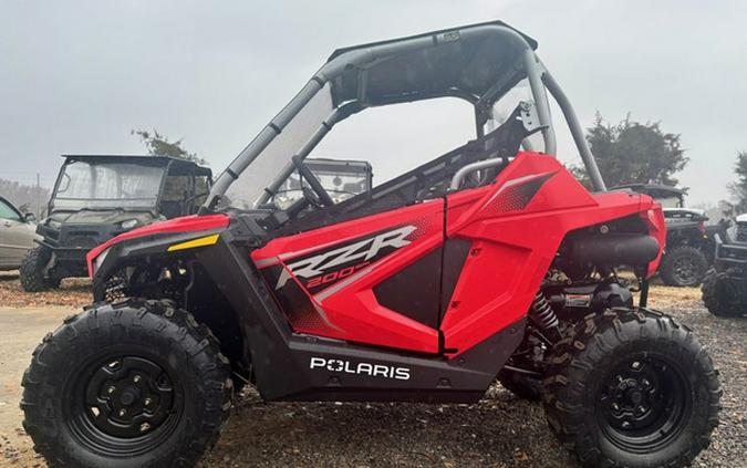 2026 Polaris RZR 200 EFI EFI - INDY RED