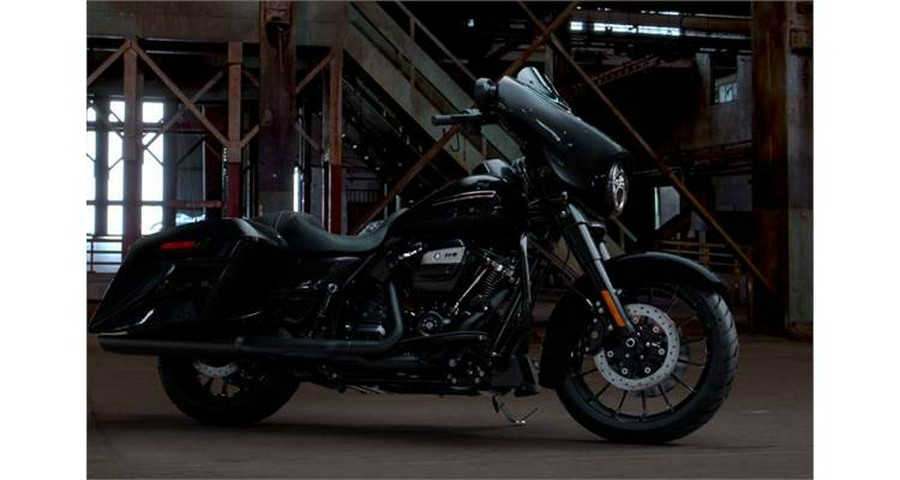 2019 Harley-Davidson® FLHXS STREET GLIDE SPECIAL