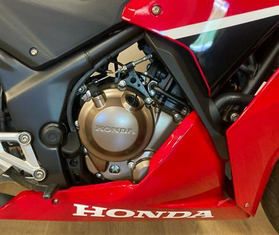 2019 Honda CBR300R