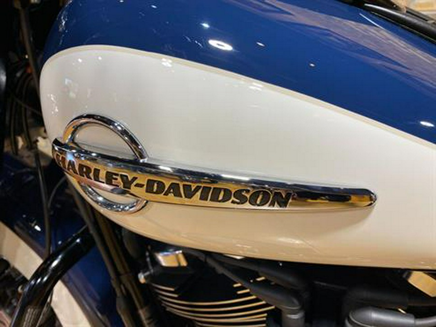 2019 Harley-Davidson Heritage Classic 107