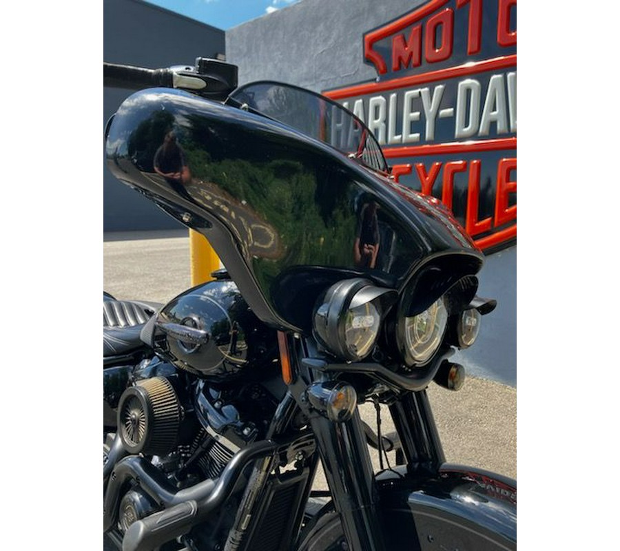 2018 Harley-Davidson Heritage Classic 107