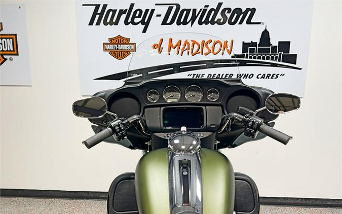 2022 Harley-Davidson Tri Glide Ultra (GI Enthusiast Collection) 1,984 Miles Mineral Green Denim