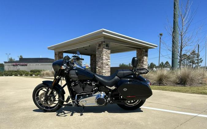 2021 Harley-Davidson Sport Glide Review: Two-Wheeled Convertible