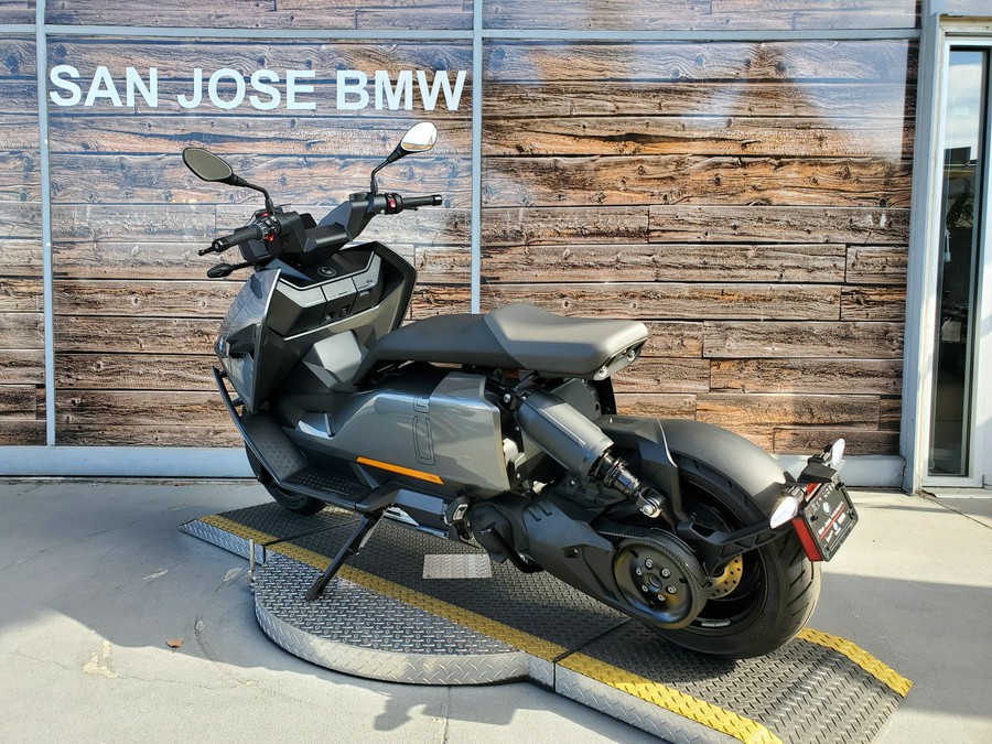 2023 BMW CE 04