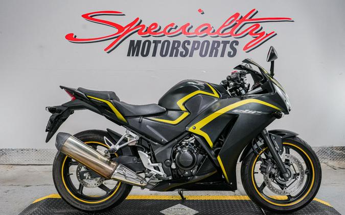 2015 Honda CBR®300R ABS