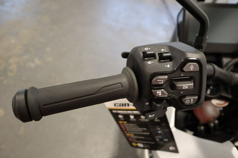 2025 Can-Am® Origin '73