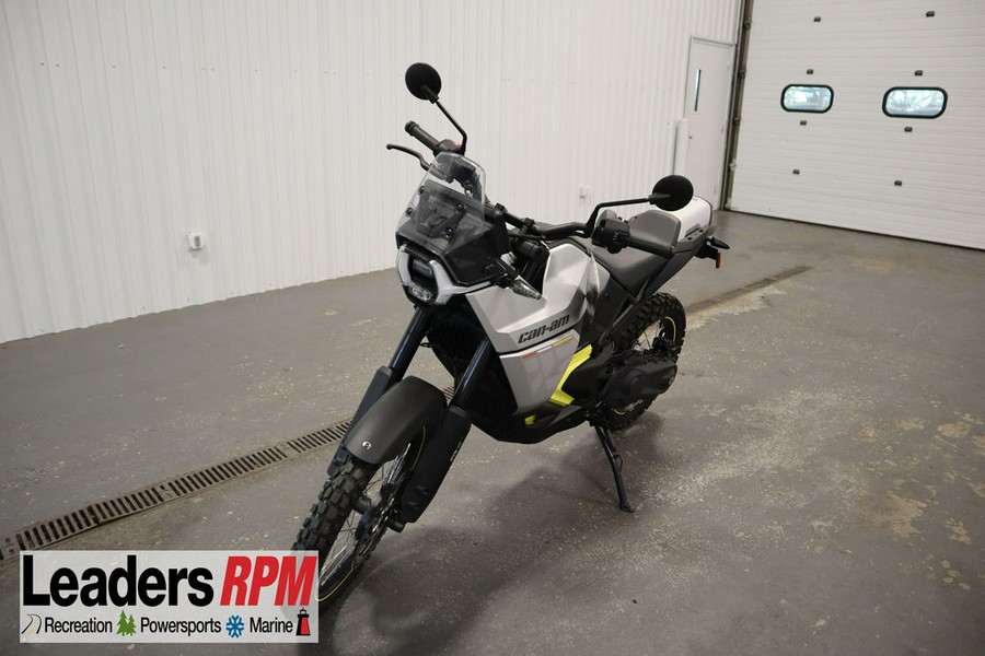 2025 Can-Am® Origin '73