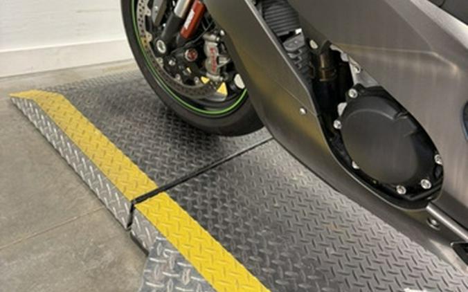 2025 Kawasaki Ninja ZX-10RR ABS