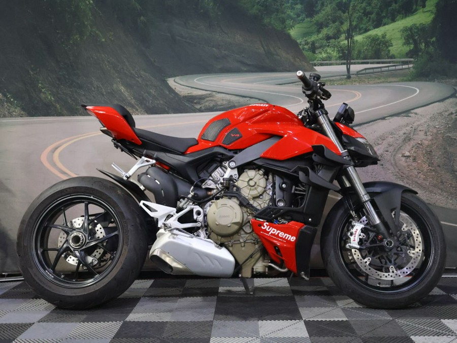 2022 Ducati Streetfighter V4 Ducati Red