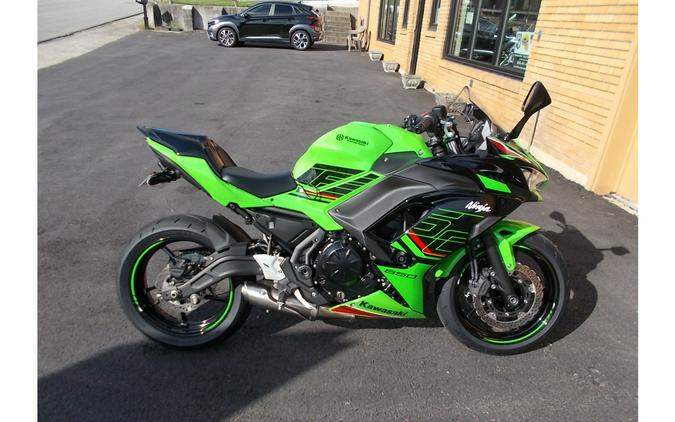 2023 Kawasaki Ninja® 650 KRT Edition ABS