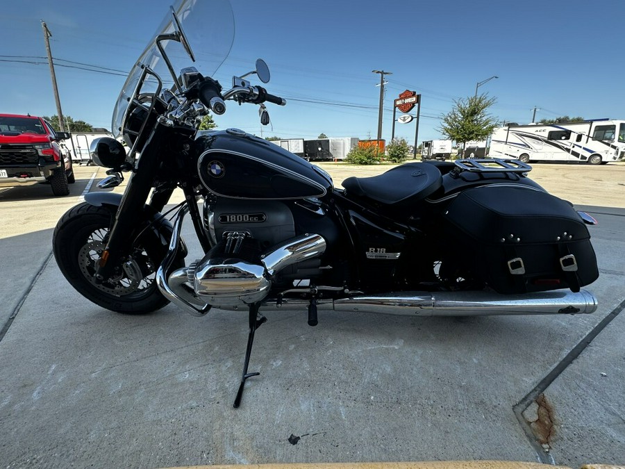 2021 BMW Motorrad R 18 Classic Blackstorm Metallic